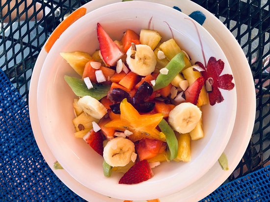 Las Vistas Cafe with wide hilltop views in Fajardo